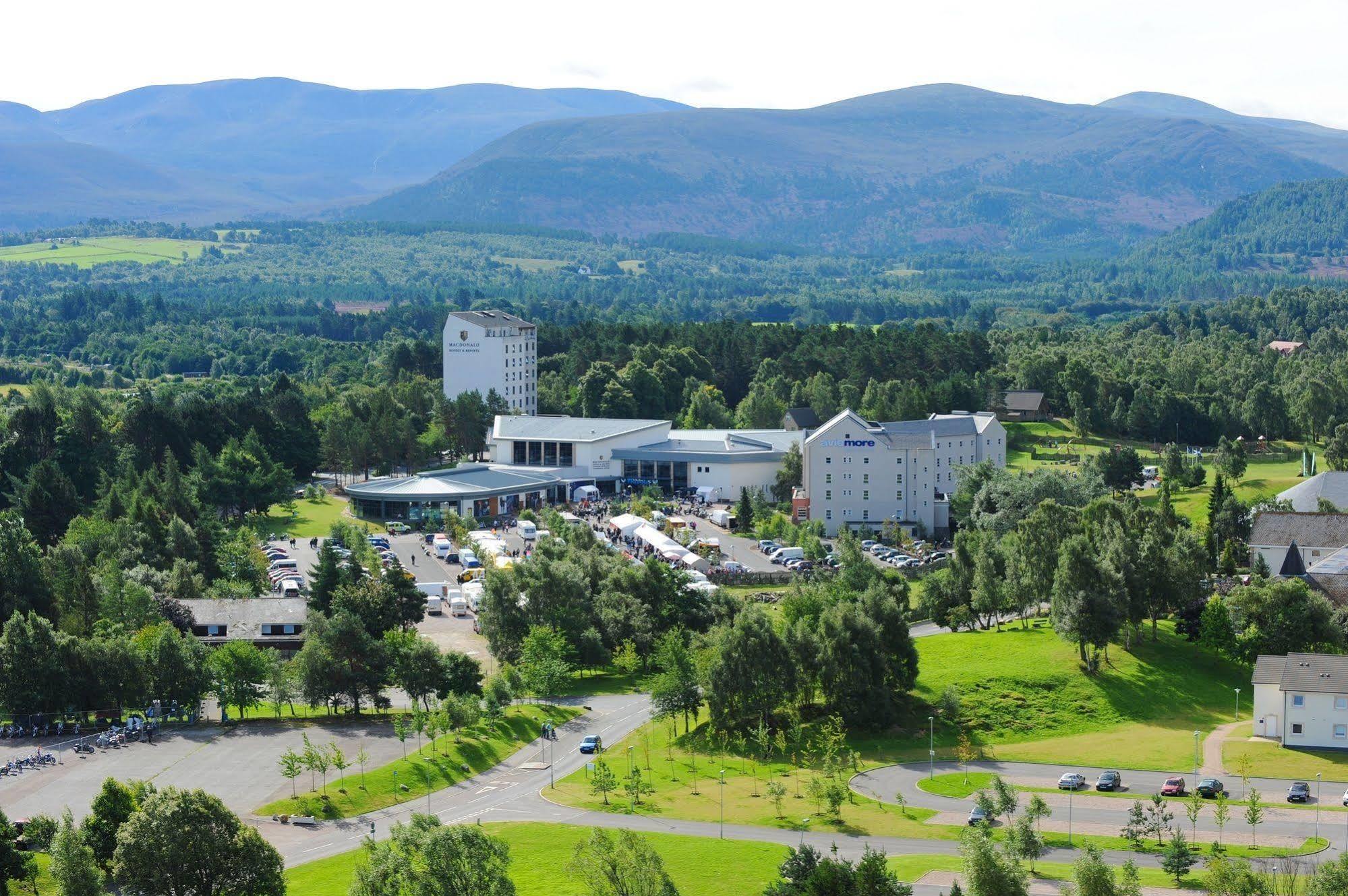 Macdonald Morlich Hotel At Macdonald Aviemore Resort Exterior foto